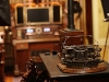 thumbs bureau ordinateur steampunk 11 Victorian Organ Command Desk : Une station de travail Steampunk