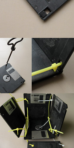 montage disquettes Geekologie : Recyclez vos vieilles disquettes.