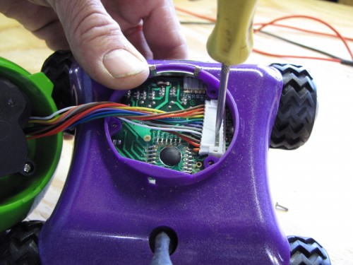 remove connector