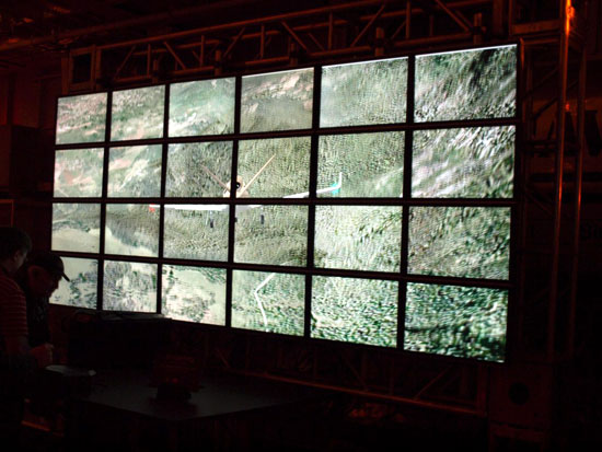 http://www.semageek.com/wp-content/uploads/2009/09/ati-eyefinity-flight-sim-1.jpg