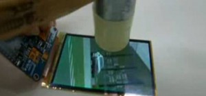Samsung : Test de solidité des écrans OLED souples.