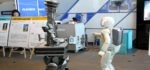 Vidéo : Quand Asimo rencontre le robot Tsutenkaku.