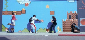 Art 8 bits : Un mur d&rsquo;une école peint aux couleurs de Super Mario Bros