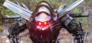 Des incroyables sculptures de robots Transformer en métal