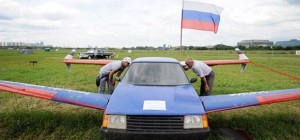 DIY : Un Russe transforme sa voiture en avion