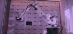Yobot : le robot qui consigne vos bagages à l’hôtel