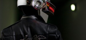 DIY : Une magnifique reproduction du casque à matrice de LED de Daft Punk