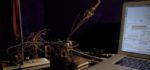 Un changeur de voix robotique Steampunk géré par Arduino