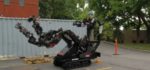 Le dernier exosquelette de Raytheon Sarcos réalisé avec une base de Ditch Witch