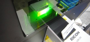 Un système d’effacement et d’impression d’étiquettes thermique à base de laser