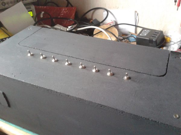 diy-la-machine-la-plus-inutile-du-monde-en-version-8-bits_1