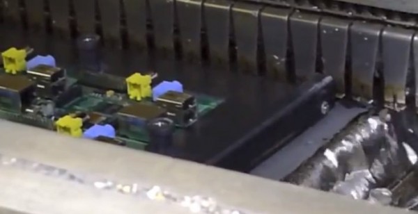 video-le-process-de-fabrication-des-raspberry-pi