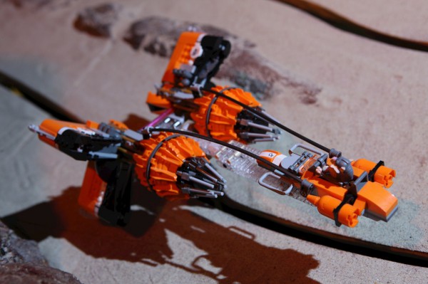 la-menace-fantome-de-star-wars-recreee-avec-250000-pieces-de-lego-06