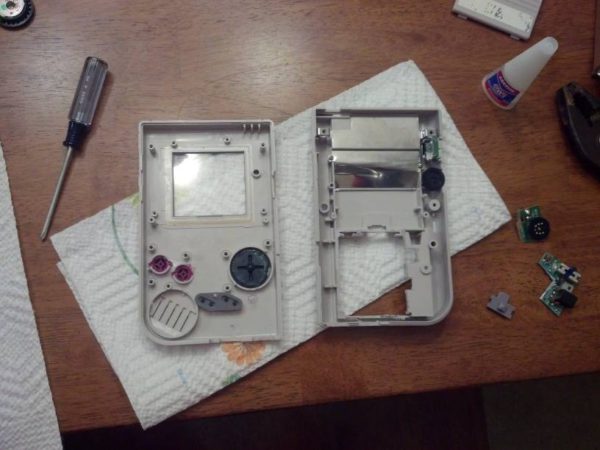un-boitier-original-pour-raspberry-pi-avec-une-gameboy-03
