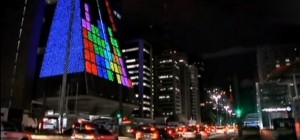 Play ! Une borne d’arcade rétro de 3000m²