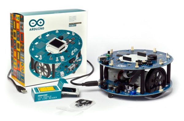 arduino-robot-une-plateforme-officielle-arduino-dedie-a-la-robotique-01