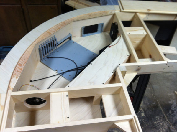 diy-un-magnifique-bureau-informatique-monte-sur-verrins-02