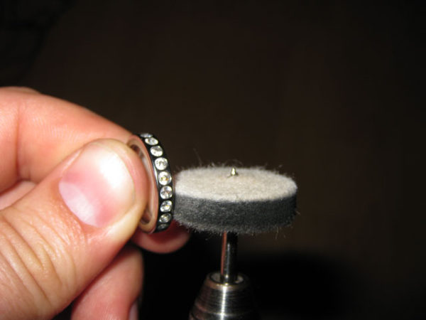 diy-une-incroyable-bague-a-led-alimentee-par-induction-04