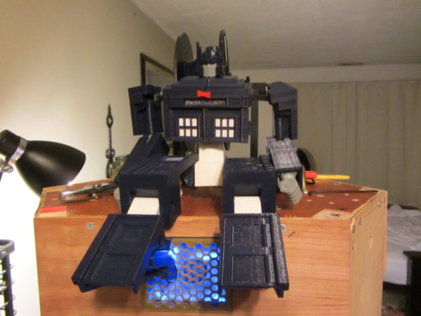 un-tranformer-tardis-realise-a-limprimante-3d-05