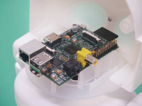 rapiro-le-petit-robot-a-base-de-raspberry-pi-05