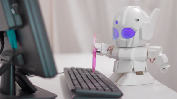 rapiro-le-petit-robot-a-base-de-raspberry-pi-title