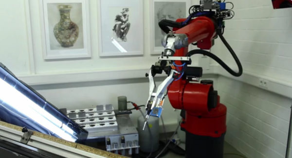 e-david-le-robot-artiste-peintre