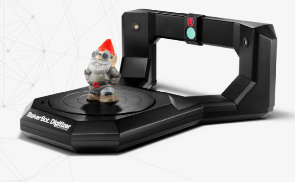 makerbot-lance-la-commercialisation-de-son-scanner-3d-de