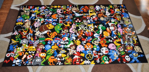 une-mosaique-retro-gaming-realisee-avec-10000-pieces-de-lego-01