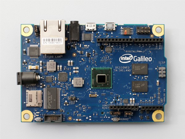 IntelGalileo_fabD_Front