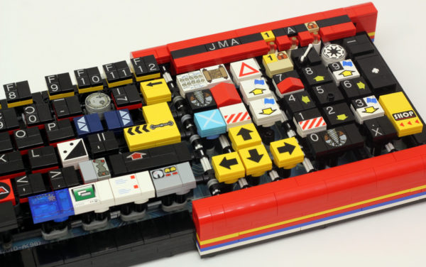 diy-un-clavier-dordinateur-realise-avec-des-lego-03