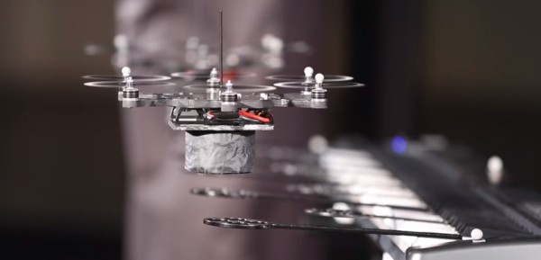les-drones-de-kmel-robotics-ont-forme-un-groupe-de-musique
