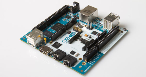 arduino-tre-disponible-en-version-developeur-limitee-a-50-exemplaires_03
