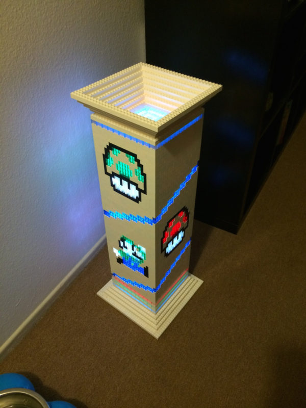 une-lampe-sur-le-theme-de-mario-realise-en-lego-02