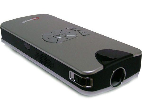 MPJ-101 : Projecteur portable compact à LED.