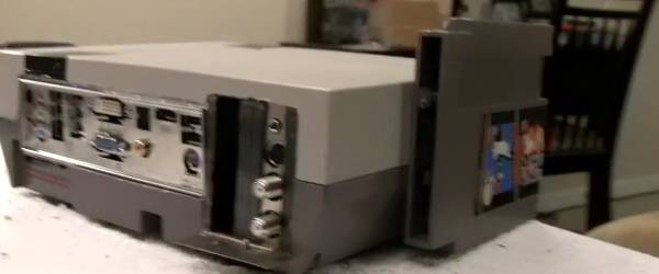 Case Mod : Un PC dans un boitier de Nintendo NES.