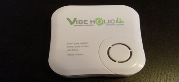 Test du système de micro enceinte vibratoire VibeHolic de Xenics.