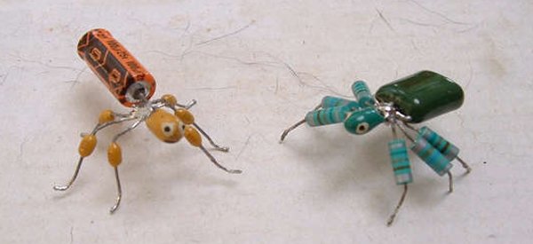 DIY : Recycler vos vieux composants électroniques en sculptures d'insectes