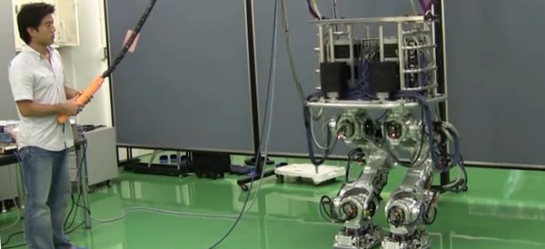 Core : Un robot bipède capable de porter de lourdes charges