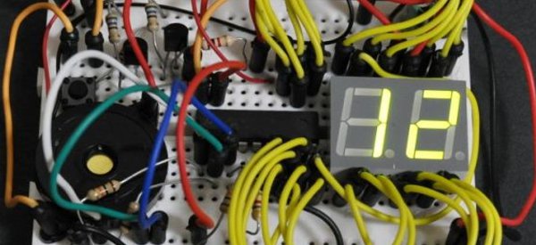 DIY : Fabriquer un jeu électronique où il faut désamorcer une bombe