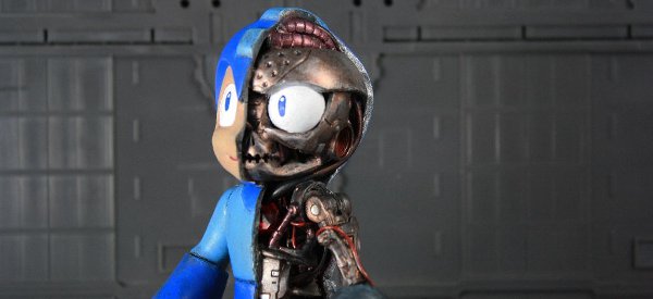 Un figurine de l'anatomie de Megaman en vente sur Ebay