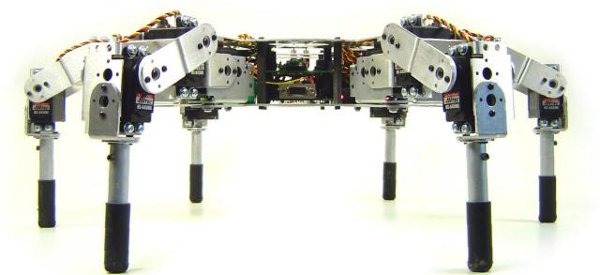 LinxMotion AH3-R : Un robot hexapode avec 18 servo-moteurs pour plus de mobilité.