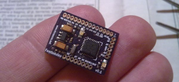 Femtoduino : La plus petite carte électronique compatible Arduino