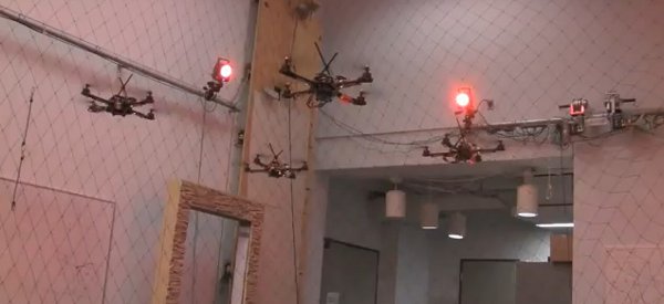 Vidéo : Les drones du GRASP en formation de vol agressive