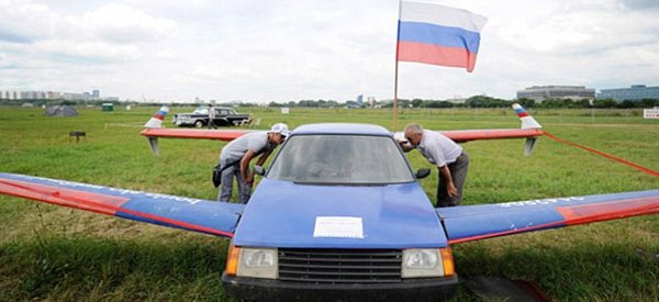 DIY : Un Russe transforme sa voiture en avion