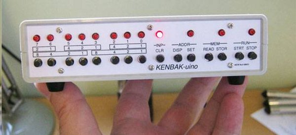 KENBAK-UINO : Une réplique du premier ordinateur personnel à base d'Arduino