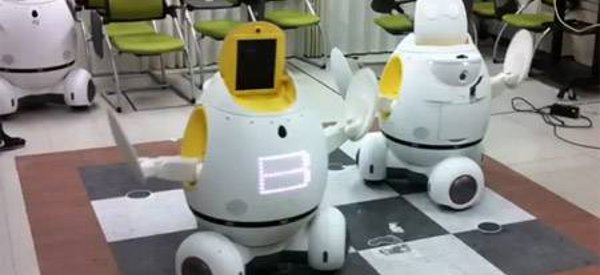 Vidéo : Deux robots oeufs qui dansent le Tango
