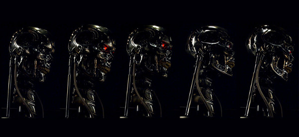 Une nouvelle version animatronic du buste Terminator T-800 