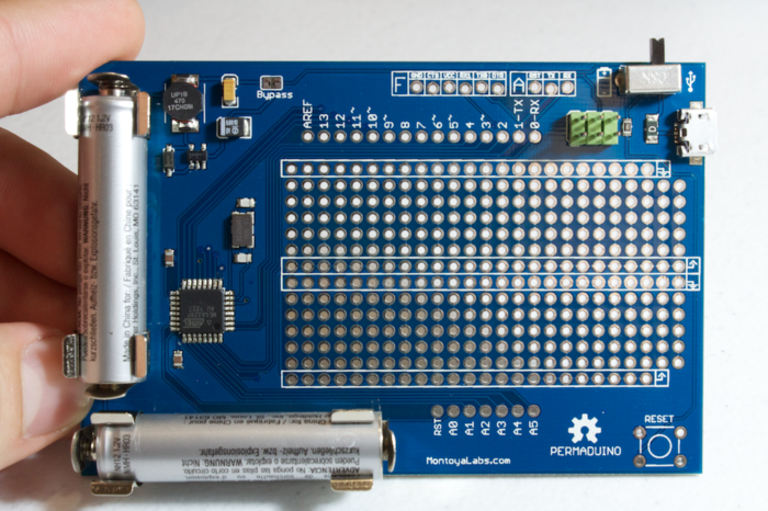 Permaduino : Un circuit pour rendre vos montages Arduino permanents