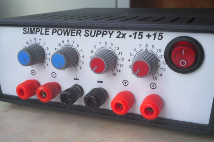 DIY : Fabriquer une double alimentation variable à moindre coût 