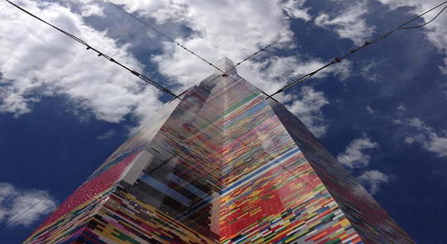 Nouveau record pour une tour en LEGO avec 34m de hauteur